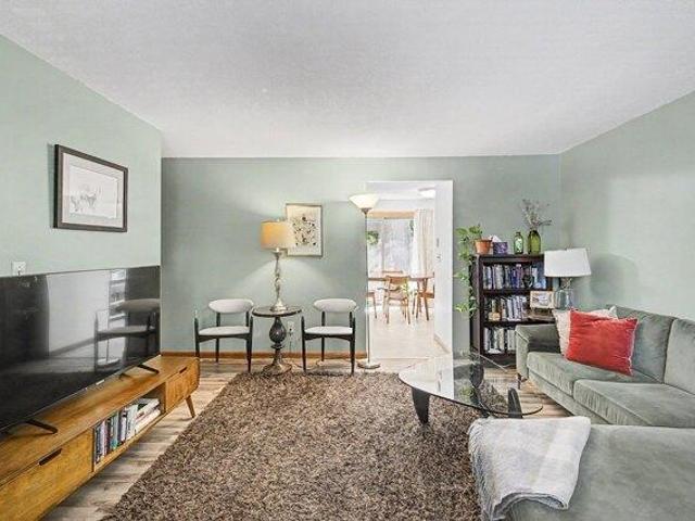 condo with 2 bedroom, Northampton MA ES105474869