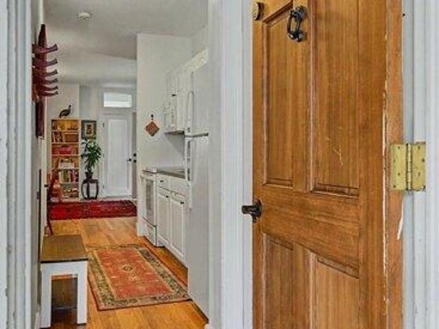 condo with 2 bedroom, Northampton MA ES105559685