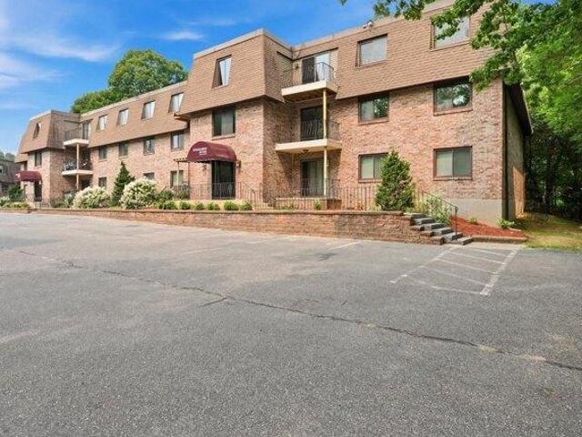 condo with 2 bedroom, Northborough MA ES105428297