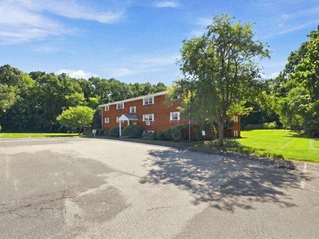 condo with 2 bedroom, Northborough MA ES105364949