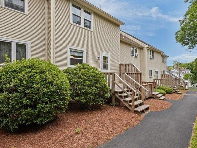 condo with 2 bedroom, Northbridge MA ES104376356