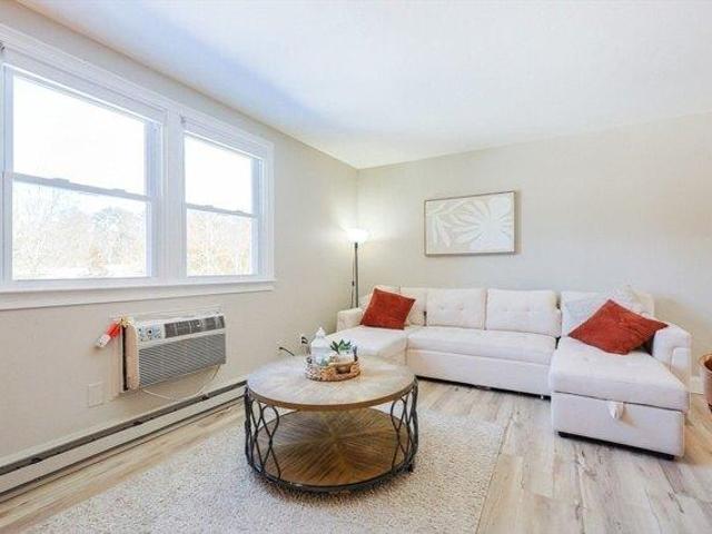 condo with 2 bedroom, Norton MA ES104921598