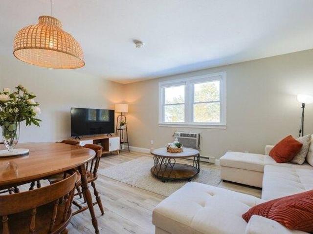 condo with 2 bedroom, Norton MA ES105402490