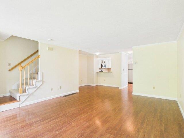 condo with 2 bedroom, Norton MA ES105440609