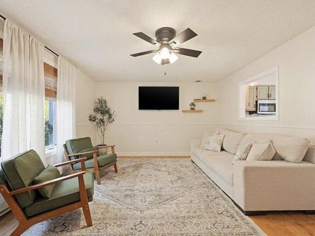 condo with 2 bedroom, Norton MA ES105549291