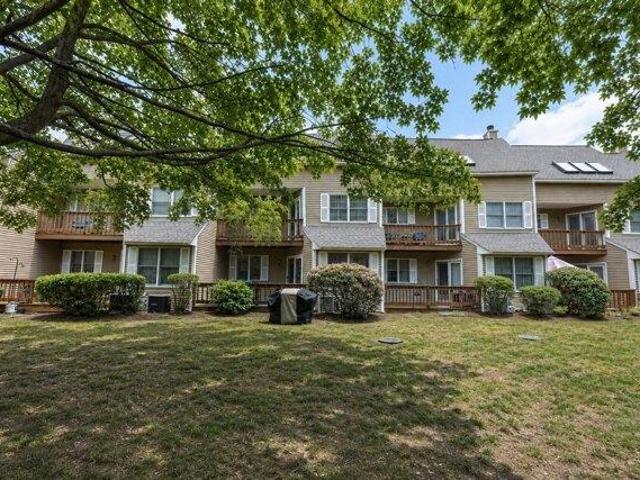 condo with 2 bedroom, Norton MA ES105609921