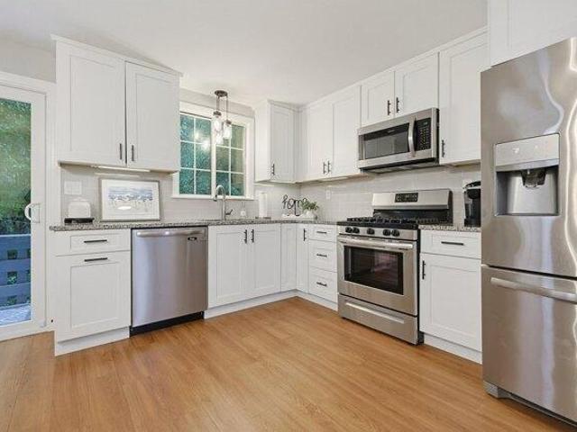 condo with 2 bedroom, Norton MA ES105383892