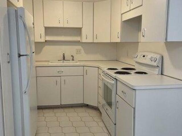 condo with 2 bedroom, Norwood MA ES105514088
