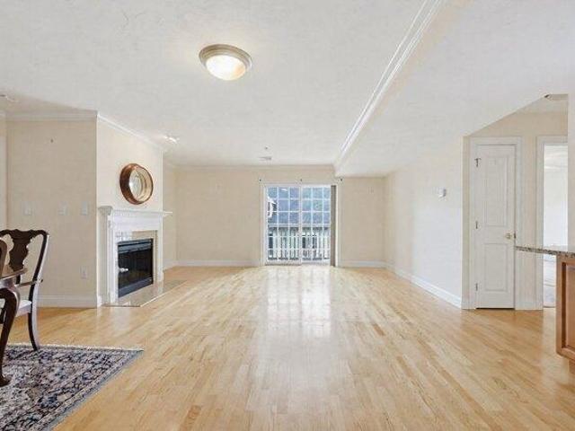condo with 2 bedroom, Norwood MA ES105550662