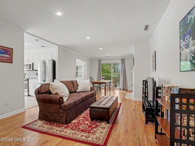 condo with 2 bedroom, Old Greenwich CT ES105478633