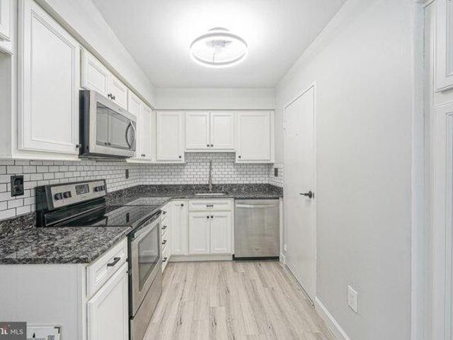 condo with 2 bedroom, Palmyra NJ ES105278517