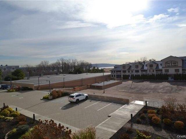 condo with 2 bedroom, Piermont NY ES105275271