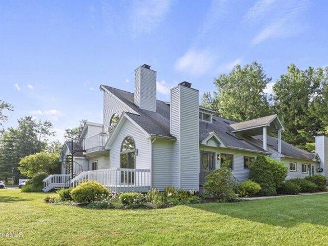 condo with 2 bedroom, Pittsfield MA ES104262200