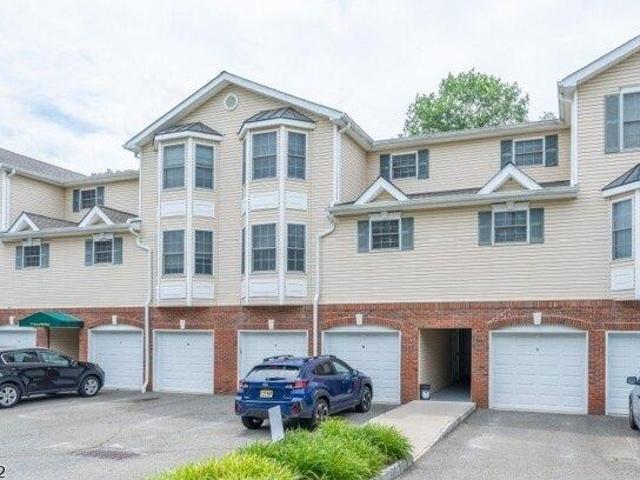 condo with 2 bedroom, Pompton Lakes NJ ES105278726