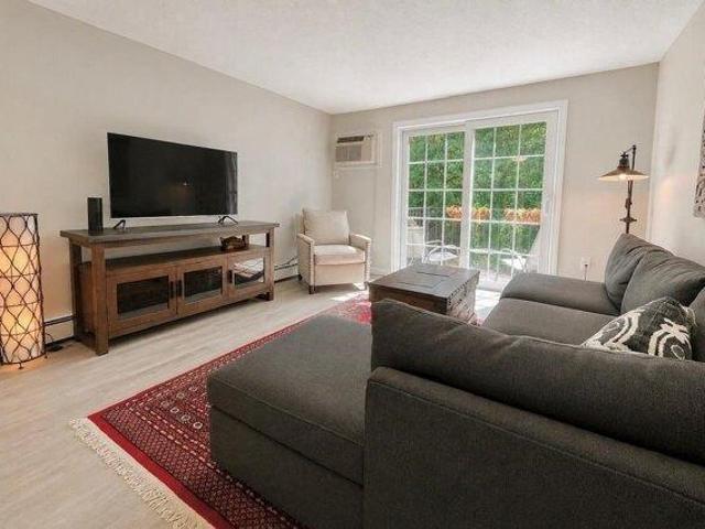 condo with 2 bedroom, Portsmouth NH ES105514911