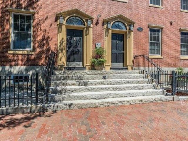condo with 2 bedroom, Portsmouth NH ES105532502