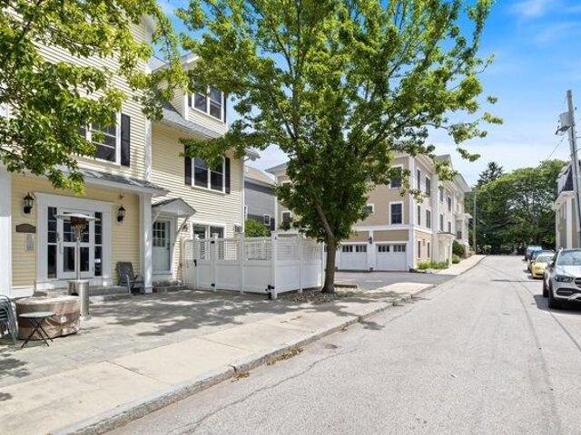 condo with 2 bedroom, Portsmouth NH ES105559553