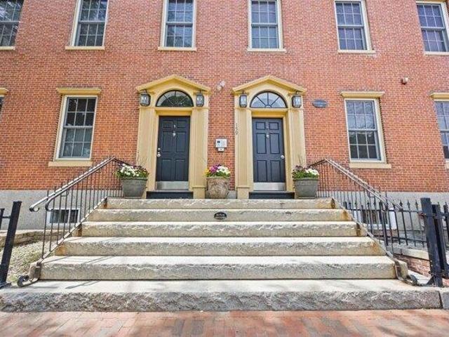 condo with 2 bedroom, Portsmouth NH ES105576431