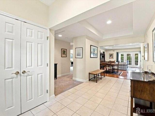 condo with 2 bedroom, Plainsboro NJ ES105317677