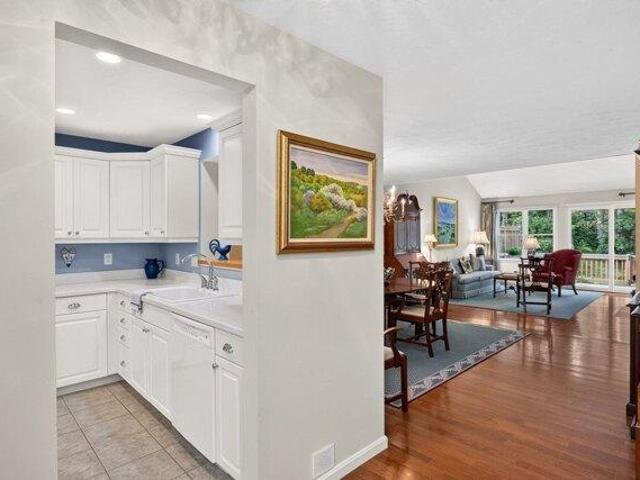 condo with 2 bedroom, Plymouth MA ES105612166