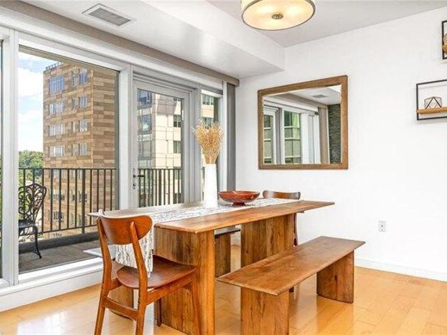 condo with 2 bedroom, Providence RI ES104808429