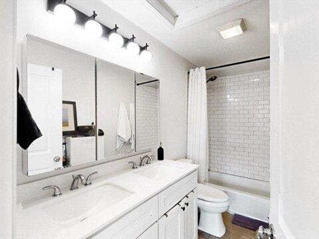 condo with 2 bedroom, Providence RI ES104835288