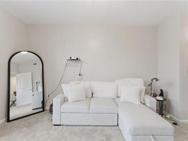 condo with 2 bedroom, Providence RI ES105416150