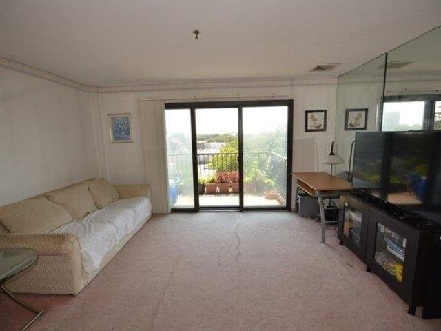 condo with 2 bedroom, Quincy MA ES105426023