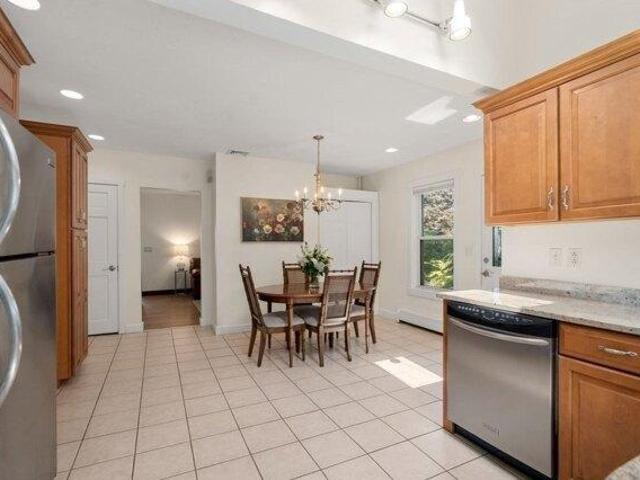 condo with 2 bedroom, Quincy MA ES105443447