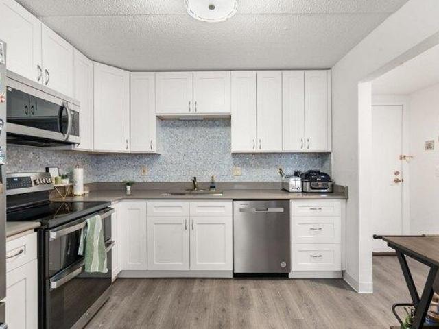 condo with 2 bedroom, Quincy MA ES105514176