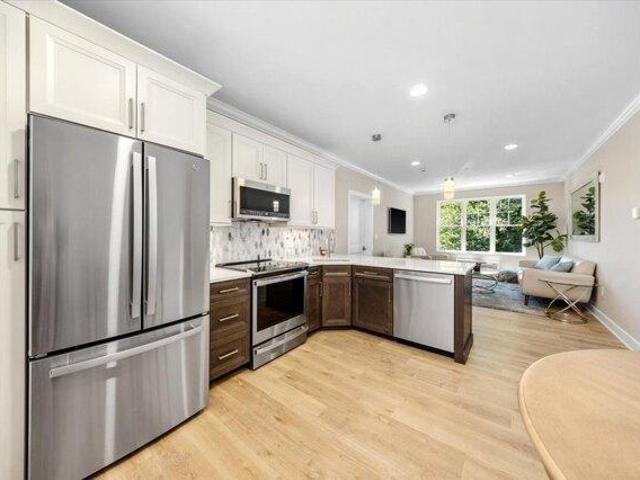 condo with 2 bedroom, Quincy MA ES105633516