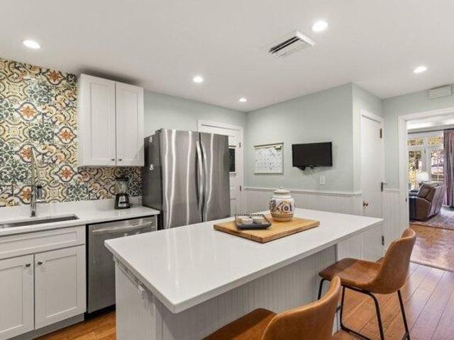 condo with 2 bedroom, Randolph MA ES105493469