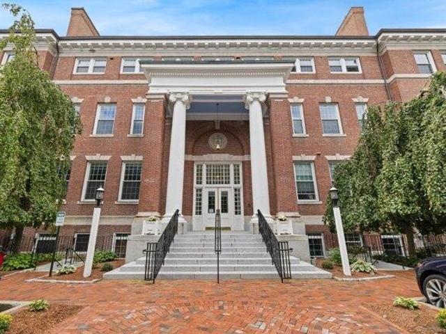 condo with 2 bedroom, Reading MA ES105473934