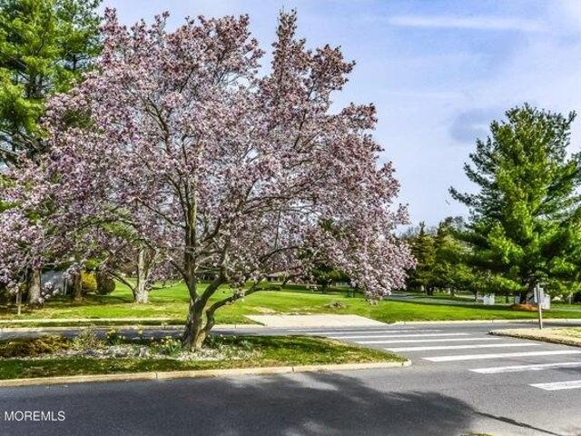 condo with 2 bedroom, Red Bank NJ ES104441176