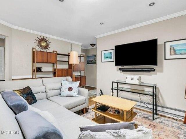 condo with 2 bedroom, Red Bank NJ ES104441688