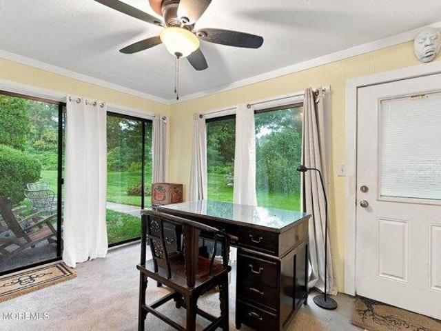 condo with 2 bedroom, Red Bank NJ ES105293668