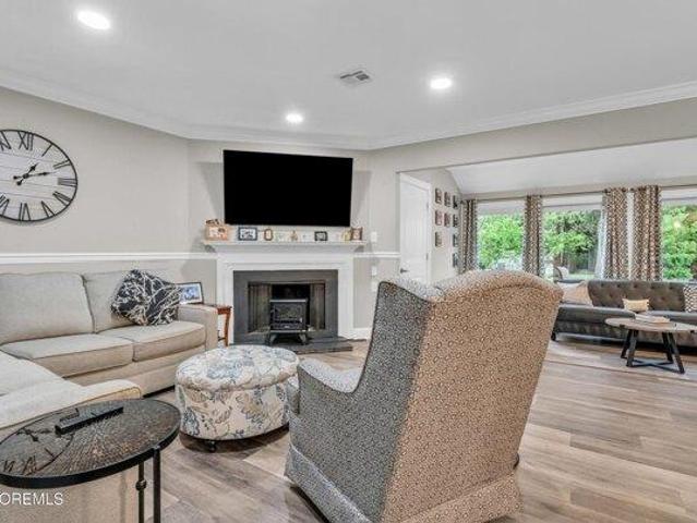condo with 2 bedroom, Red Bank NJ ES105550942
