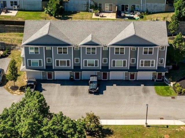 condo with 2 bedroom, Rochester NH ES105552147