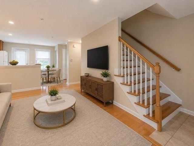 condo with 2 bedroom, Rockland MA ES105561680