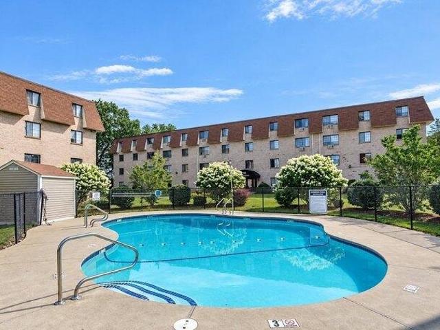 condo with 2 bedroom, Rockland MA ES105589200