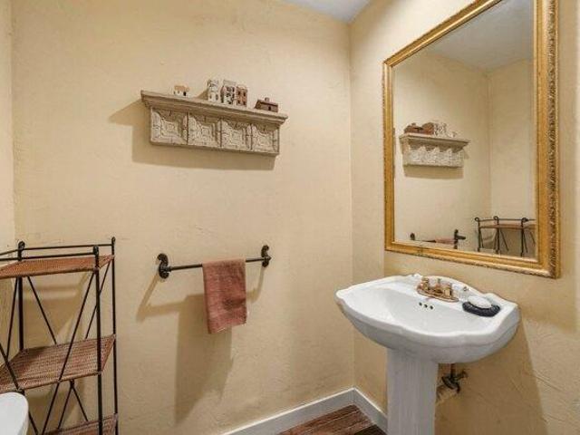 condo with 2 bedroom, Sandwich MA ES105383881