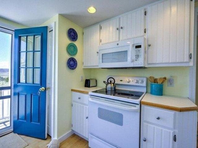 condo with 2 bedroom, Sandwich MA ES105652704