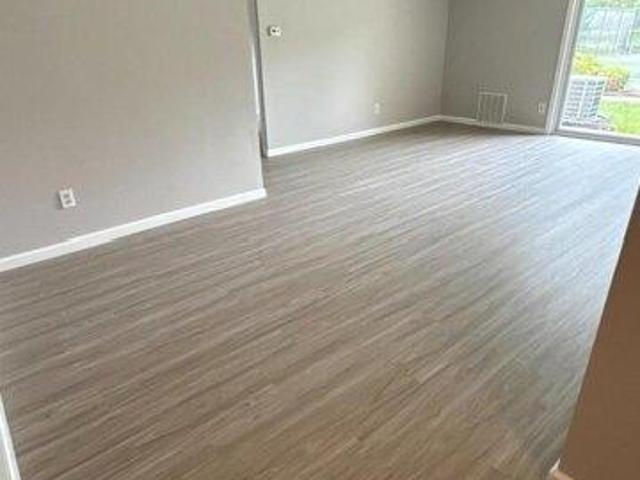 condo with 2 bedroom, Sayreville NJ ES105287763