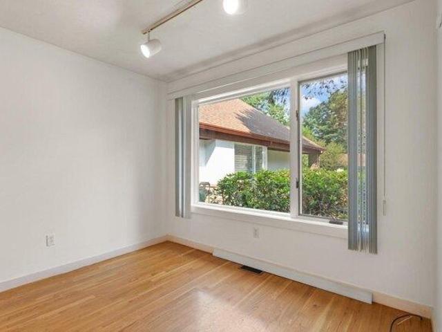 condo with 2 bedroom, Sharon MA ES105474716