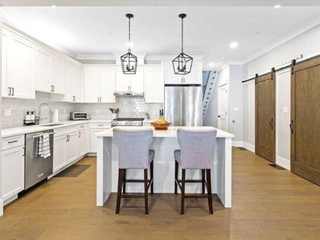 condo with 2 bedroom, Sherborn MA ES105537123
