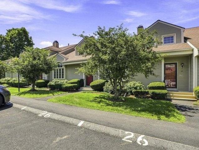condo with 2 bedroom, Shrewsbury MA ES105351231