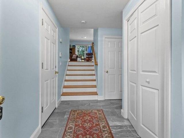 condo with 2 bedroom, Shrewsbury MA ES105533577