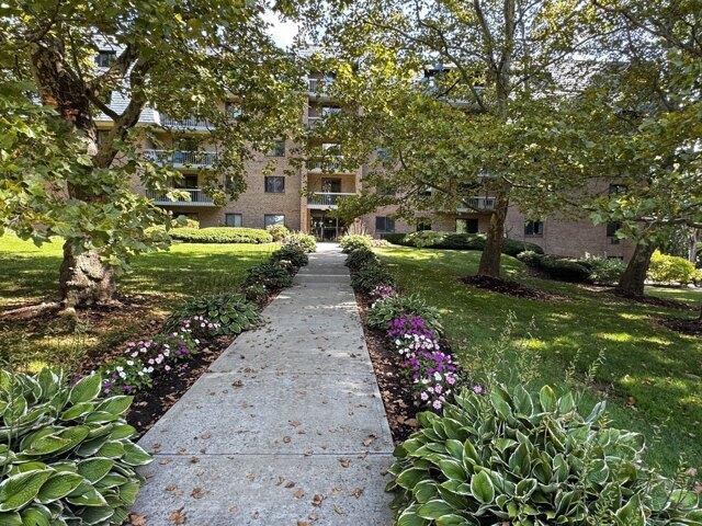 condo with 2 bedroom, Shrewsbury MA ES105629362
