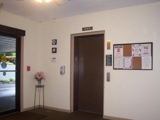 condo with 2 bedroom, Simsbury CT ES105535090