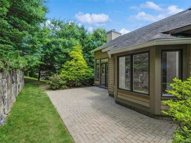 condo with 2 bedroom, Somers NY ES105278195